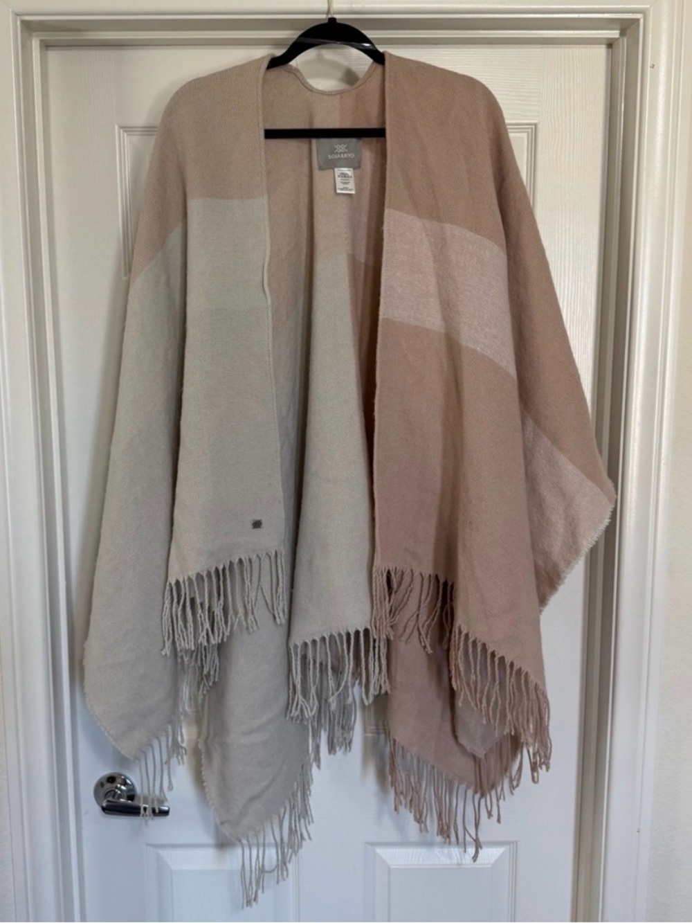 Soia & Kyo Yadira Colorblock Fringe Poncho Wrap One Size Pink Cream Beige